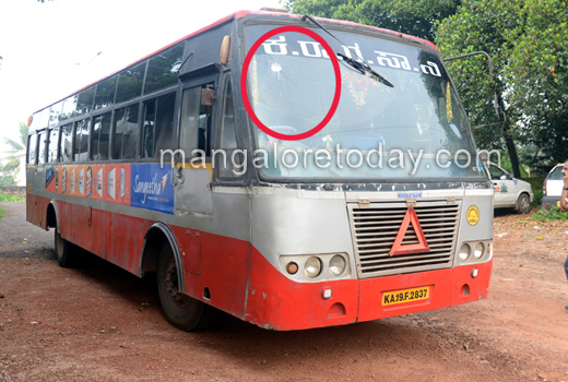 stones pelted at 3 KSRTC buses